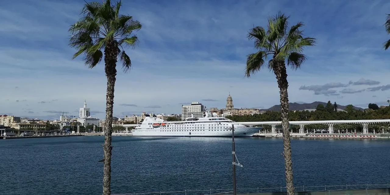 Encantador Bajo En Μάλαγα Ισπανία